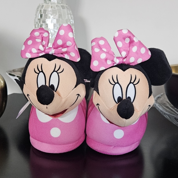 Disney Other - Disney Minnie Mouse Polka Dot Pink Slippers, NWT - Kids 7/8, Girls